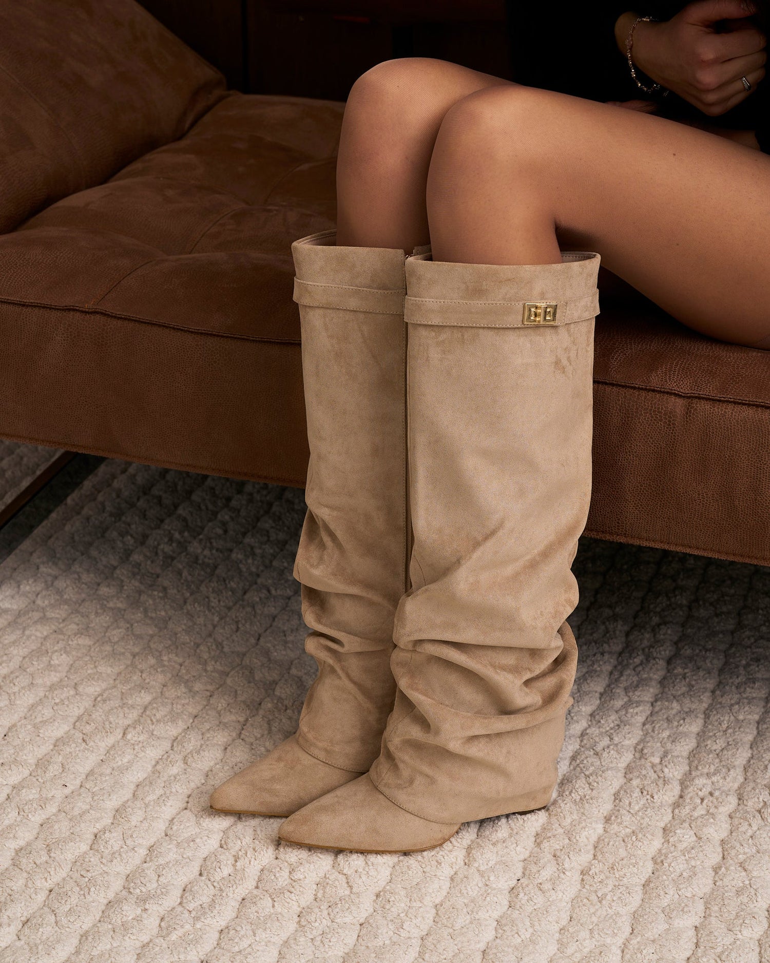 beige